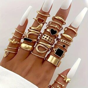 27pcs/Set Enchanting Love Butterfly Square Twist Rings